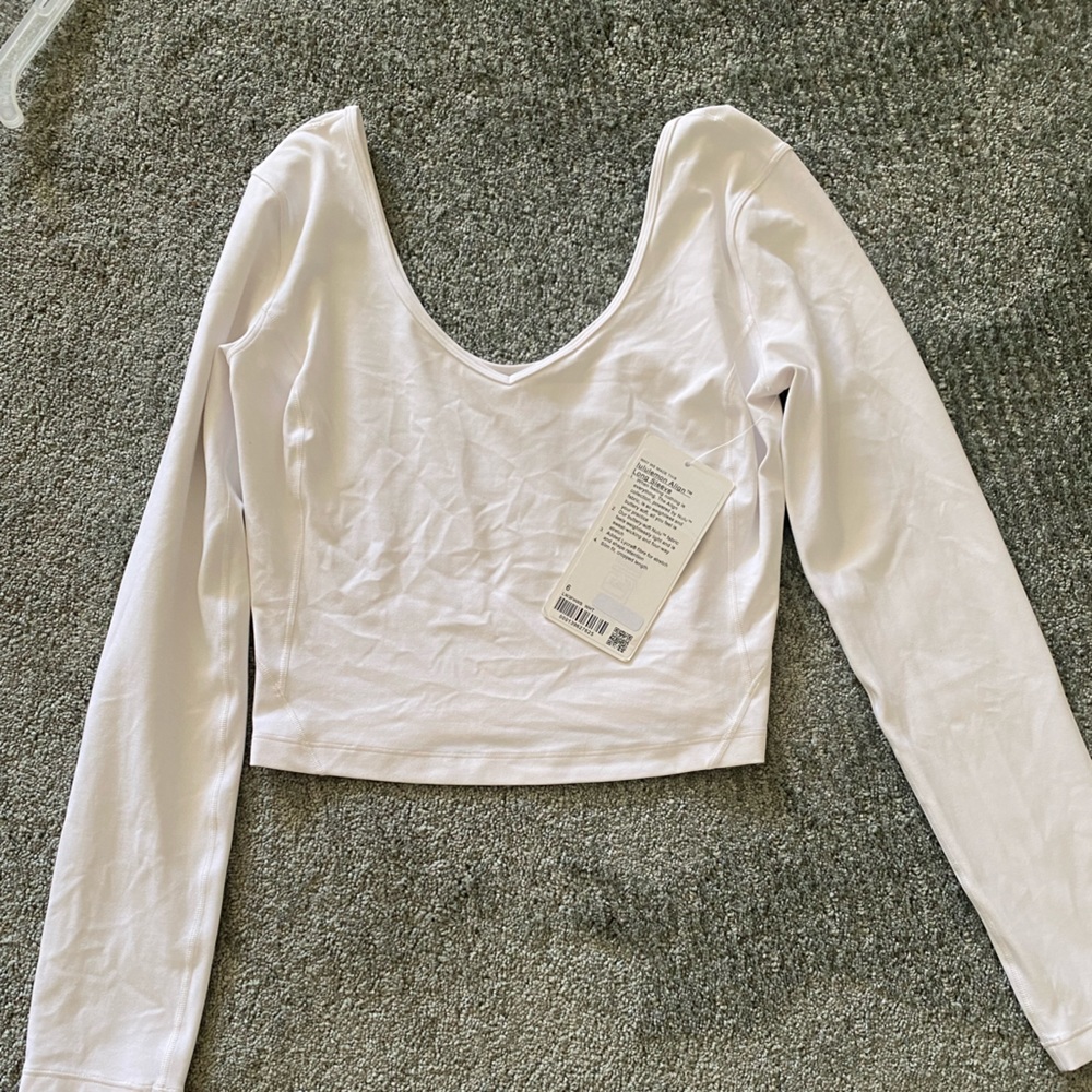 Lululemon align long sleeve shirt. NWT. Size 6
